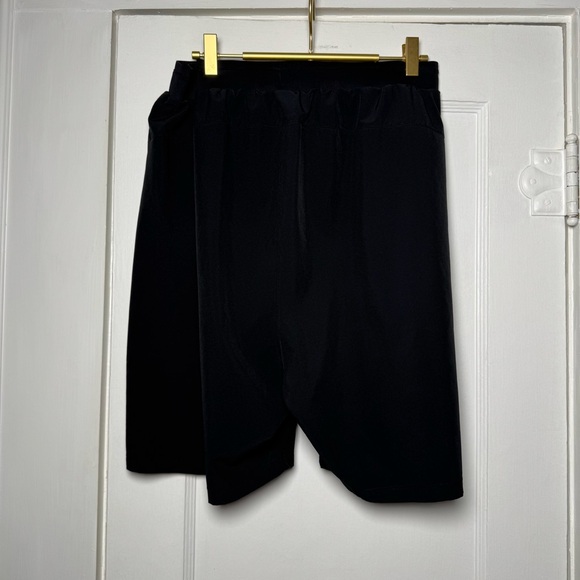 Fabletics Black The Fundamental Short II 7 Inch Inseam Athletic Gym 4X - Picture 8 of 15